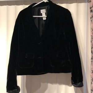 100% polyester, feels and looks like velour